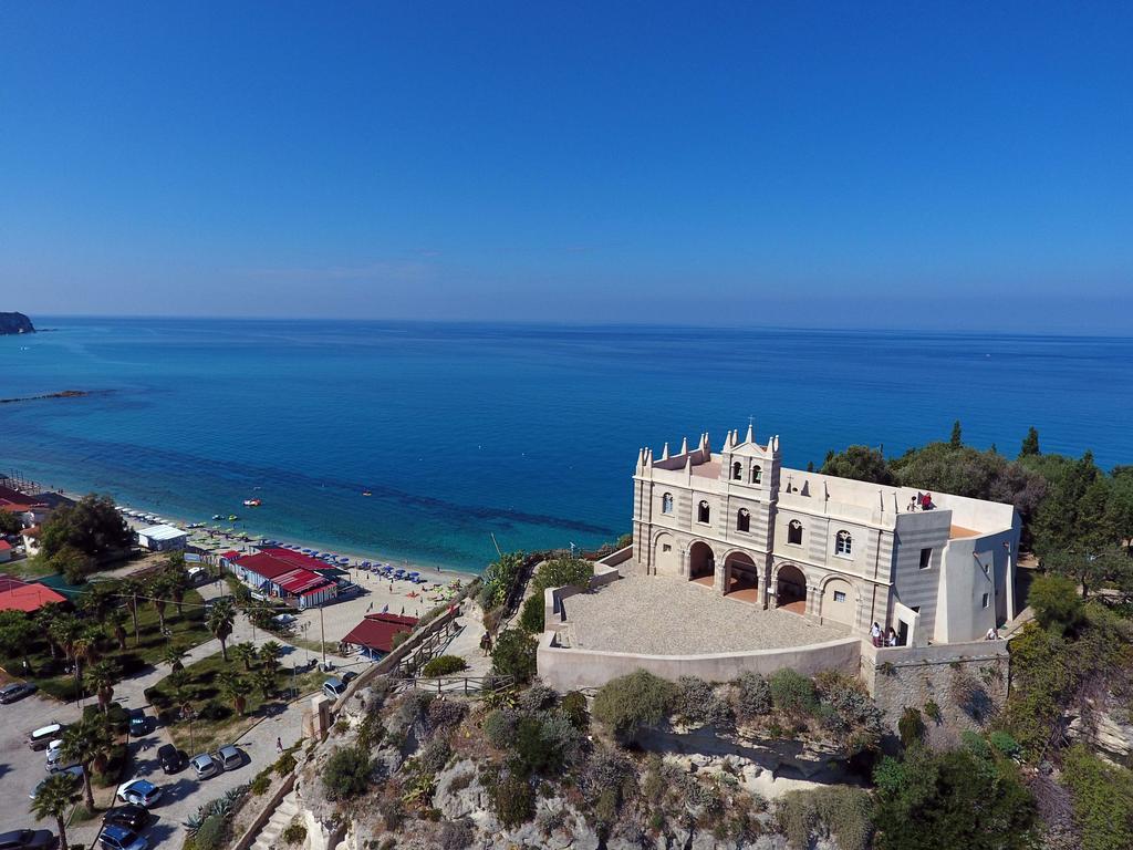 Hotel La Perla Тропея Экстерьер фото