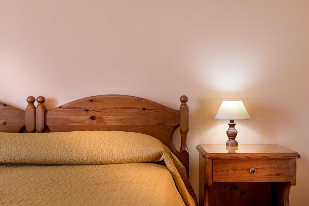Hotel La Perla Тропея Экстерьер фото