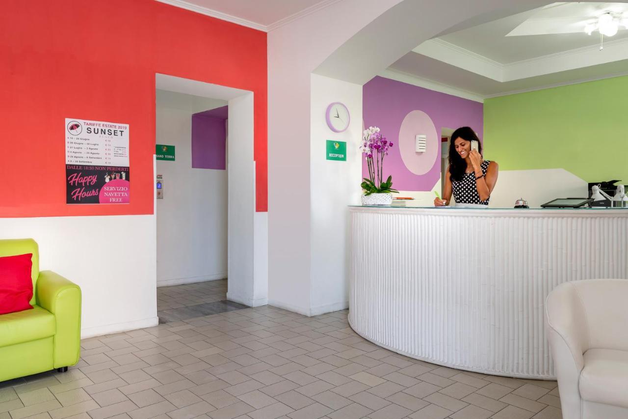 Hotel La Perla Тропея Экстерьер фото