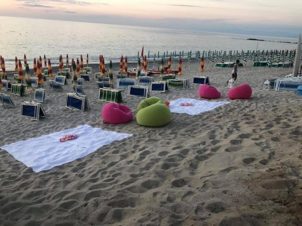 Hotel La Perla Тропея Экстерьер фото